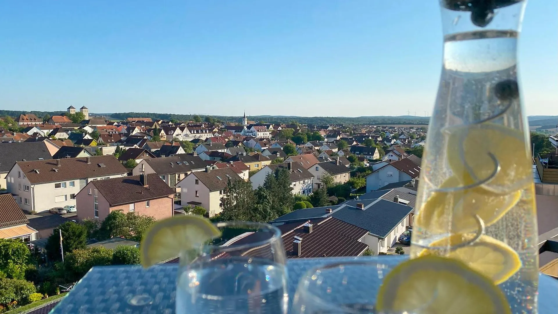 Little Penthouse Apartment Waldbuttelbrunn Germany