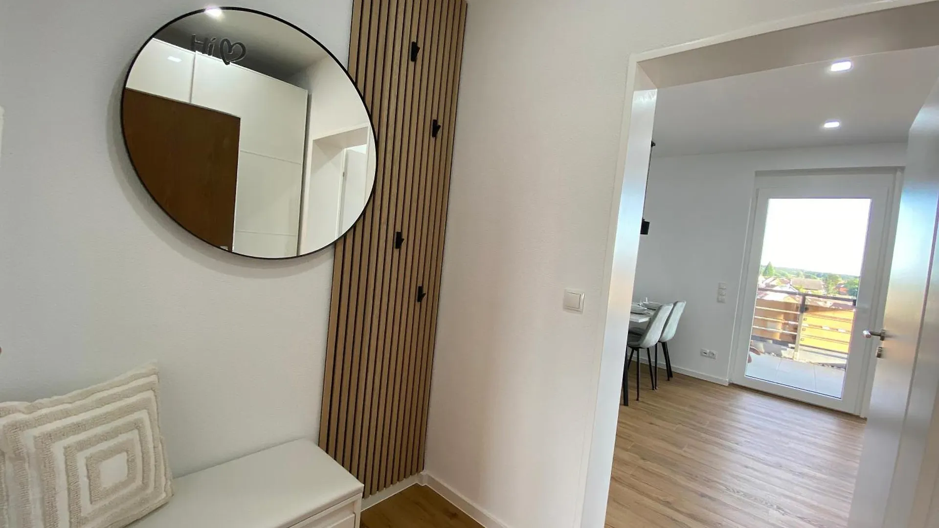 Little Penthouse Apartment Waldbuttelbrunn